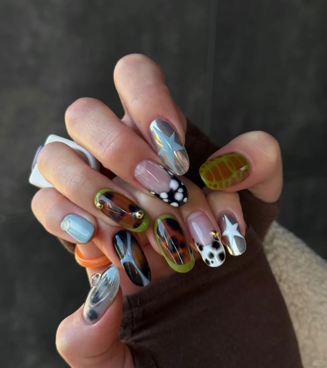 Spring ins super hot almonds wear nail