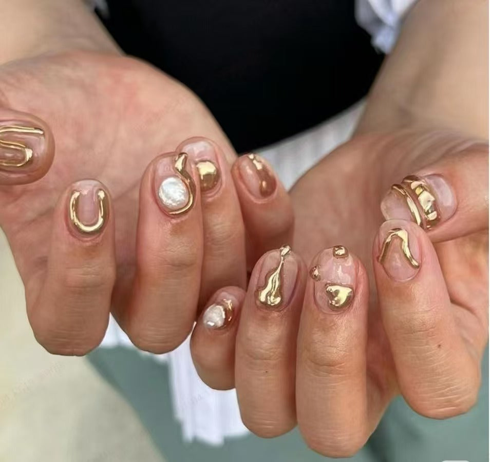 Pearl Gold Natural Nails Design